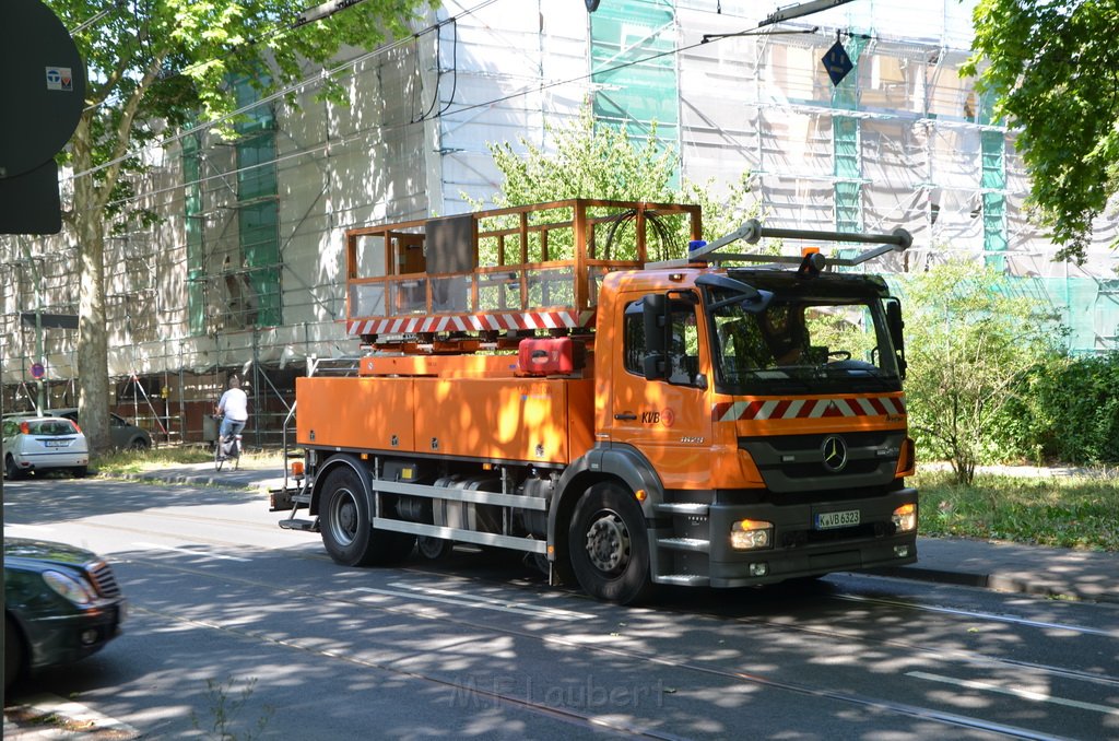 KVB Bahn defekt Koeln Buchheim Heidelbergerstr P48.JPG - Miklos Laubert